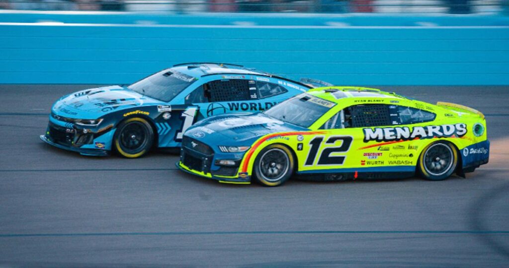 Thrilling Chaos: Three NASCAR Cup Champions Collide in Talladega Pit Entry!