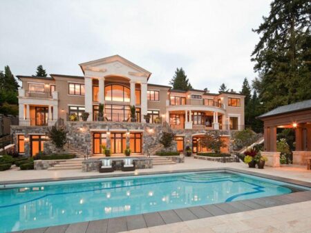 Look inside large £1million house with ‘secret garden style’ swimming pool