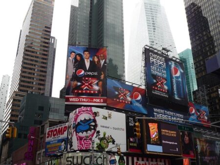 Epic Showdown in Times Square: Devin Haney and Teofimo Lopez Triumph, Ryan Garcia Set to Shine!