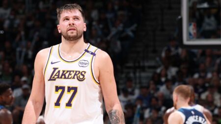 Unveiling the Lakers’ Bold Strategy: The Quest to Pair Mark Williams with Luka Doncic!