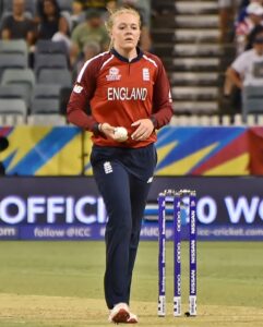 England Women’s Cricketers Face Controversy Over Lack of Fitness Standards