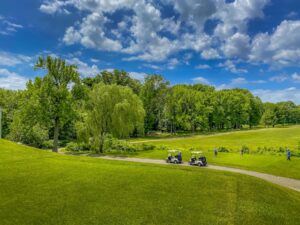 Staten Island Golf: Thrilling ‘Captain and Her Crew’ Tournament Kicks Off at South Shore