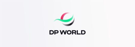 DP World Unleashes McLaren Racing Car Experience for Fans in Trafalgar Square!