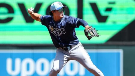 Kim Aims to Stay in Majors After Rays Debut Cut Short by Cramp