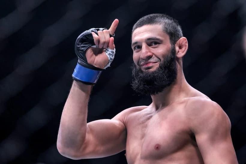 Fiery UFC Analyst Fires Back, Praises Khamzat Chimaev’s Unstoppable Conditioning