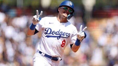 Enrique Hernandez Makes Triumphant Return to the Dodgers After Elbow Injury