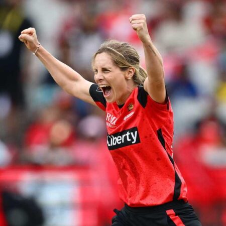 Australia Backs Sophie Molineux for Triumphant Return at 2025 ICC Women’s World Cup