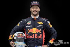 Daniel Ricciardo Joins Ford Racing: The F1 Star’s Exciting New Adventure with the Raptor Brand!