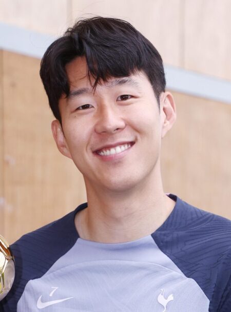 Son Heung-min and Hugo Lloris Share a Warm, Heartfelt Reunion Hug