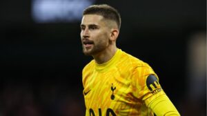 What Guglielmo Vicario Kept Doing in Tottenham vs Man United That Set Him Apart from Hugo Lloris