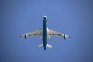 Kozak Dazzles with Electrifying 200 Free Win