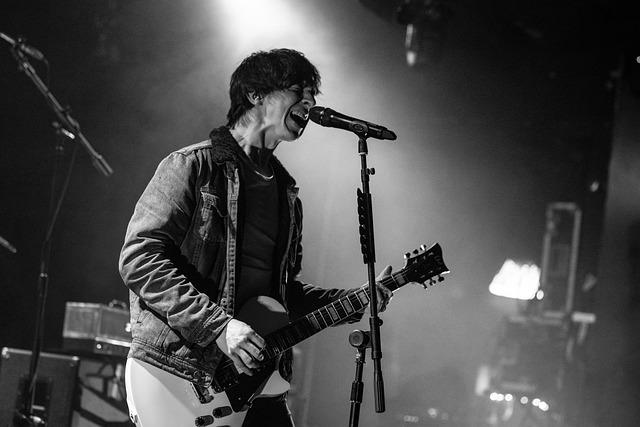 Josh Liendo Leads Florida Men to Shatter 200 Medley Relay Record with Historic 17.58 Finish Josh Liendo Leads Florida Men to Shatter 200 Medley Relay Record with Historic 17.58 Finish