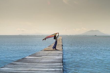 Women’s Cadel Evans Great Ocean Road Race: Ally Wollaston takes back-to-back win from small group sprint – Cyclingnews