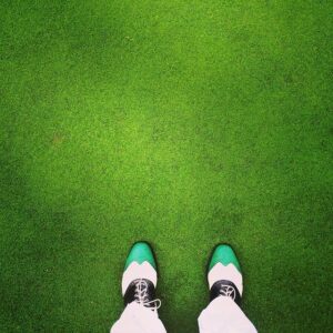 2 Clear Warning Signs It’s Time to Replace Your Golf Shoes