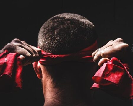 Head Kicks Lead the Way in UFC Vegas 122 Bonus Haul Head Kicks Lead the Way in UFC Vegas 122 Bonus Haul